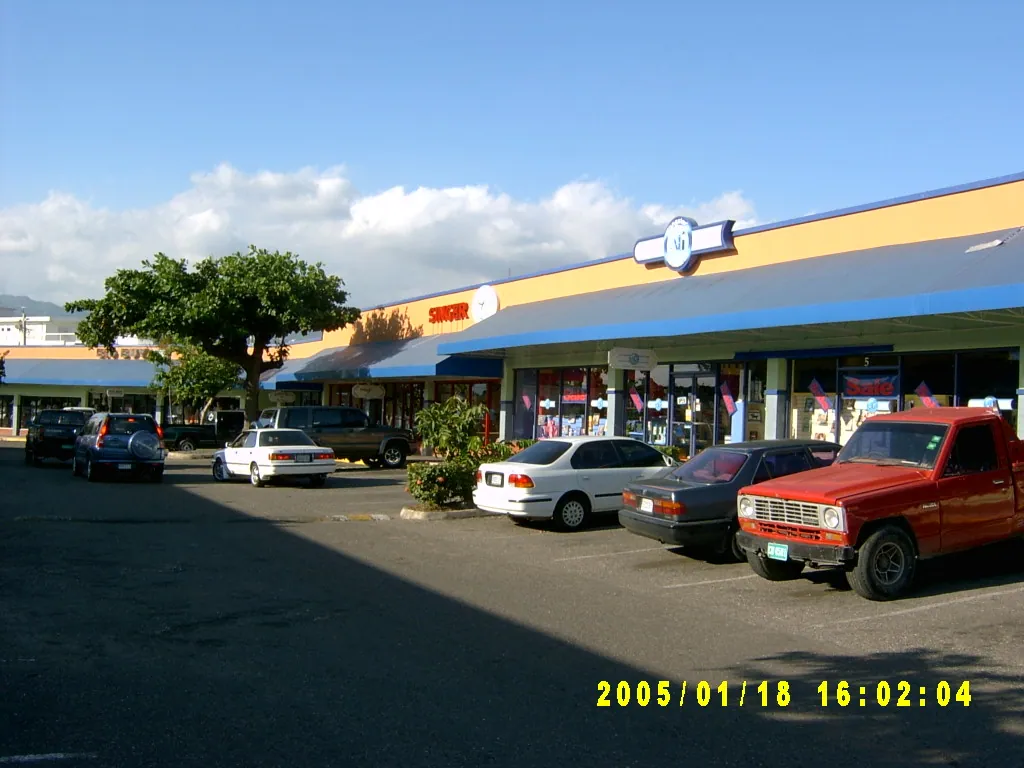小事记 / Tropical Plaza，SV300797.JPG