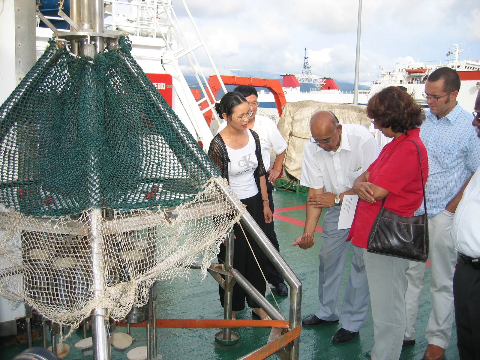 大事记 / 大洋一号 / selected photos for Mr. Zhao-Global expedtion and Jamaica activities，20051006 032.jpg